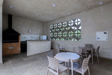 Apartamento para alugar com 37m², 2 quartos e sem vagaÁrea comum - Churrasqueira