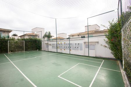 Casa de condomínio à venda com 240m², 3 quartos e 4 vagas Casa de condomínio à venda com 240m², 3 quartos e 4 vagasQuadra Esportiva