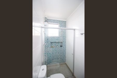 Casa de condomínio à venda com 240m², 3 quartos e 4 vagas Casa de condomínio à venda com 240m², 3 quartos e 4 vagasBanheiro Social