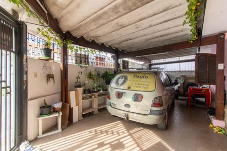 Casa à venda com 241m², 4 quartos e 2 vagas Casa à venda com 241m², 4 quartos e 2 vagasGaragem