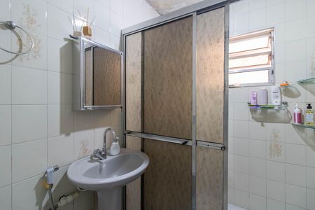 Casa à venda com 241m², 4 quartos e 2 vagas Casa à venda com 241m², 4 quartos e 2 vagasBanheiro