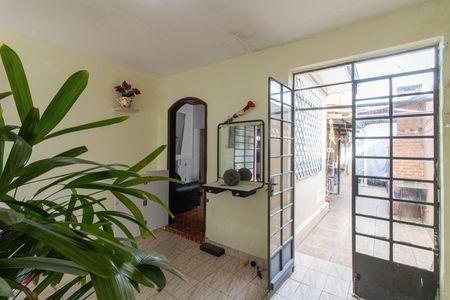 Casa à venda com 241m², 4 quartos e 2 vagas Casa à venda com 241m², 4 quartos e 2 vagasÁrea externa