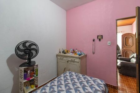 Casa à venda com 241m², 4 quartos e 2 vagas Casa à venda com 241m², 4 quartos e 2 vagasQuarto 2