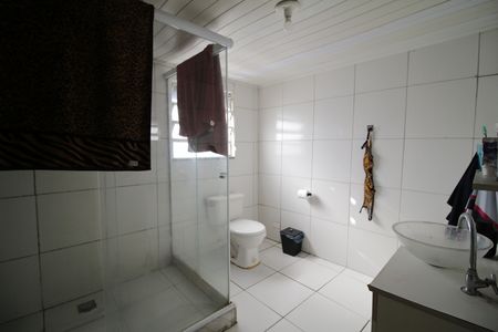 Casa à venda com 90m², 3 quartos e 1 vagaBanheiro da Suíte 2