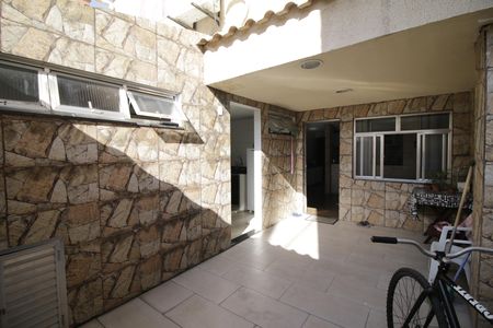 Casa à venda com 90m², 3 quartos e 1 vagaGaragem