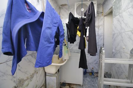 Casa à venda com 90m², 3 quartos e 1 vagaÁrea de Serviço