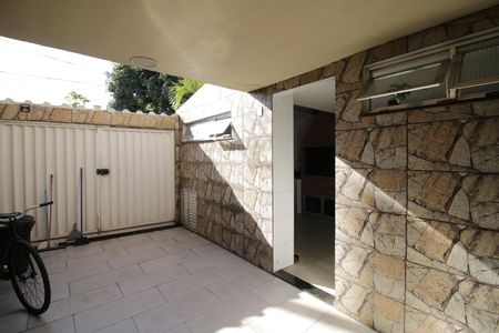 Casa à venda com 90m², 3 quartos e 1 vagaGaragem