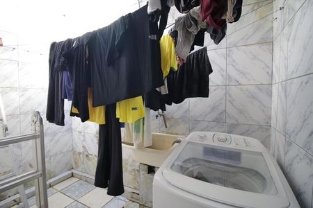 Casa à venda com 90m², 3 quartos e 1 vagaÁrea de Serviço