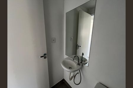 Apartamento à venda com 43m², 2 quartos e sem vaga Apartamento à venda com 43m², 2 quartos e sem vagaBanheiro