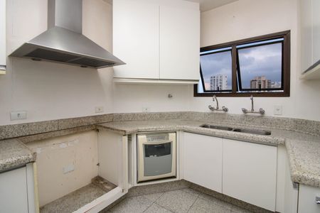 Apartamento à venda com 280m², 5 quartos e 4 vagas Apartamento à venda com 280m², 5 quartos e 4 vagasCozinha