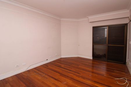 Apartamento à venda com 280m², 5 quartos e 4 vagas Apartamento à venda com 280m², 5 quartos e 4 vagasSuíte 3