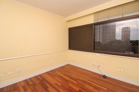 Apartamento à venda com 280m², 5 quartos e 4 vagas Apartamento à venda com 280m², 5 quartos e 4 vagasSuíte 1