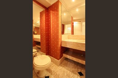 Apartamento à venda com 280m², 5 quartos e 4 vagas Apartamento à venda com 280m², 5 quartos e 4 vagasLavabo