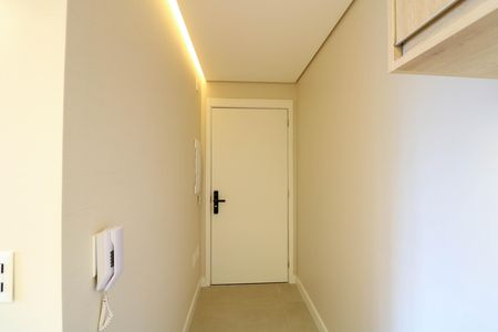 Hall de entrada de kitnet/studio à venda com 1 quarto, 30m² em Cidade Monções, São Paulo