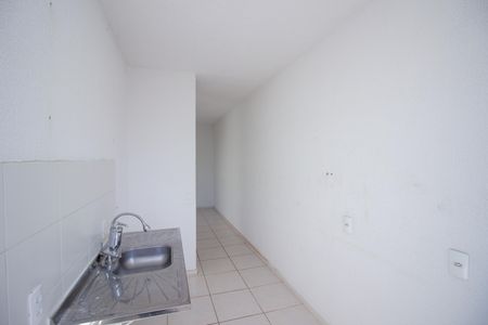 Apartamento para alugar com 48m², 2 quartos e 1 vaga Apartamento para alugar com 48m², 2 quartos e 1 vagaCozinha e Área de Serviço