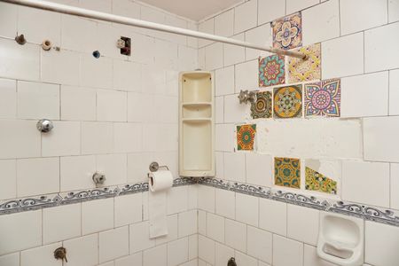 Casa para alugar com 52m², 2 quartos e sem vaga Casa para alugar com 52m², 2 quartos e sem vagaBanheiro