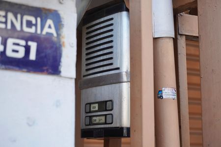 Casa para alugar com 52m², 2 quartos e sem vaga Casa para alugar com 52m², 2 quartos e sem vagaInterfone