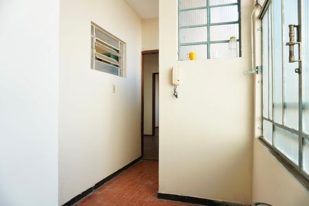 Casa para alugar com 52m², 2 quartos e sem vaga Casa para alugar com 52m², 2 quartos e sem vagaCorredor