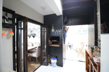 Casa à venda com 170m², 3 quartos e 3 vagasChurrasqueira