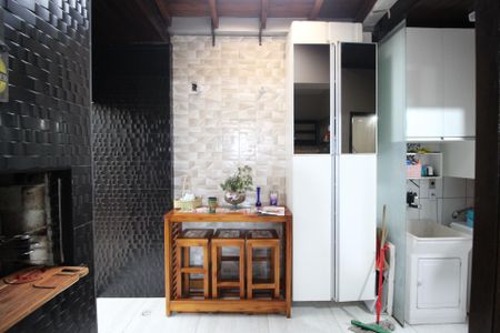 Casa à venda com 170m², 3 quartos e 3 vagasÁrea de Serviço