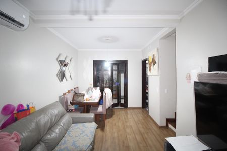 Casa à venda com 170m², 3 quartos e 3 vagasSala
