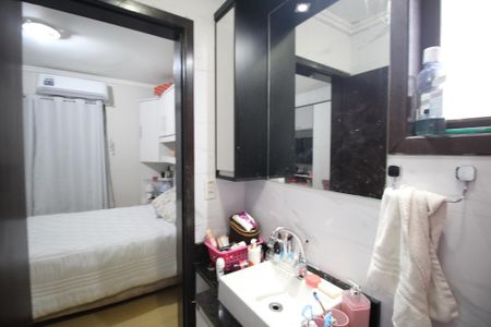 Casa à venda com 170m², 3 quartos e 3 vagasBanheiro da Suíte 1