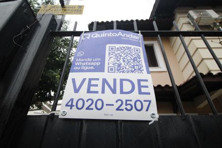 Casa à venda com 170m², 3 quartos e 3 vagasPlaquinha