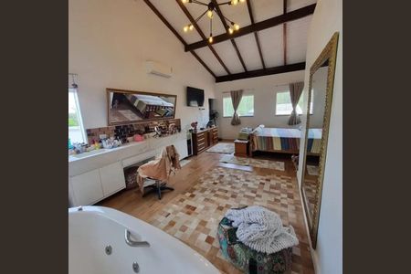 Casa para alugar com 550m², 4 quartos e 5 vagas Casa para alugar com 550m², 4 quartos e 5 vagasSuíte Master