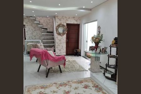 Casa para alugar com 550m², 4 quartos e 5 vagas Casa para alugar com 550m², 4 quartos e 5 vagasSala