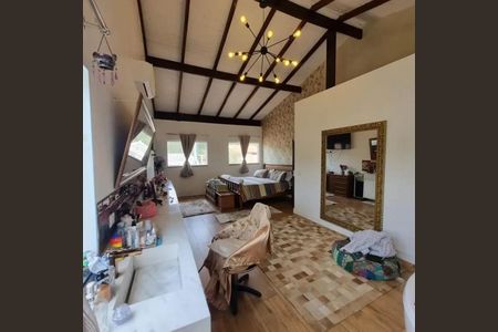 Casa para alugar com 550m², 4 quartos e 5 vagas Casa para alugar com 550m², 4 quartos e 5 vagasSuíte Master
