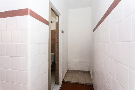 Casa para alugar com 110m², 2 quartos e 1 vaga Casa para alugar com 110m², 2 quartos e 1 vagaBanheiro