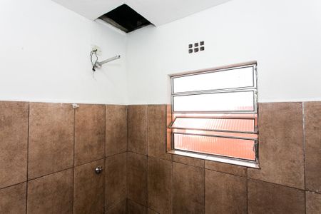 Casa para alugar com 110m², 2 quartos e 1 vaga Casa para alugar com 110m², 2 quartos e 1 vagaBanheiro