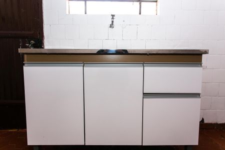 Casa para alugar com 110m², 2 quartos e 1 vaga Casa para alugar com 110m², 2 quartos e 1 vagaCozinha - Armários