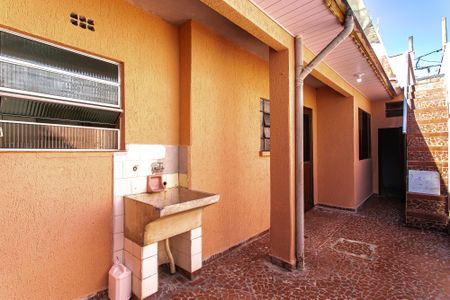 Casa para alugar com 110m², 2 quartos e 1 vaga Casa para alugar com 110m², 2 quartos e 1 vagaÁrea de Serviço / Quintal