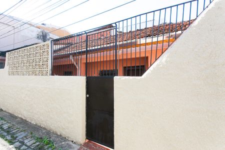 Casa para alugar com 110m², 2 quartos e 1 vaga Casa para alugar com 110m², 2 quartos e 1 vagaFachada Lateral