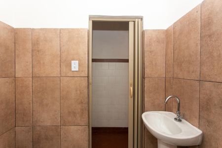 Casa para alugar com 110m², 2 quartos e 1 vaga Casa para alugar com 110m², 2 quartos e 1 vagaBanheiro