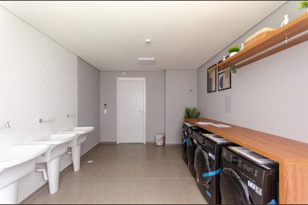 Studio para alugar com 17m², 1 quarto e sem vaga Studio para alugar com 17m², 1 quarto e sem vagaLavanderia