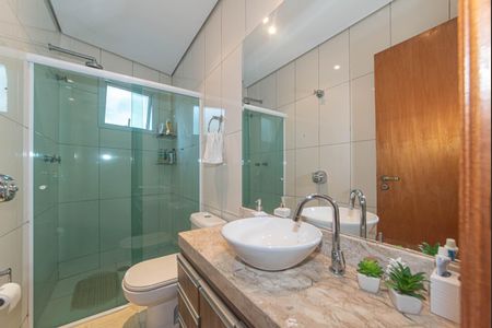 Casa para alugar com 298m², 3 quartos e 4 vagas Casa para alugar com 298m², 3 quartos e 4 vagasBanheiro Social