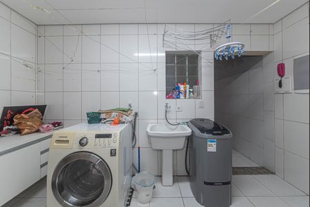 Casa para alugar com 298m², 3 quartos e 4 vagas Casa para alugar com 298m², 3 quartos e 4 vagasLavanderia