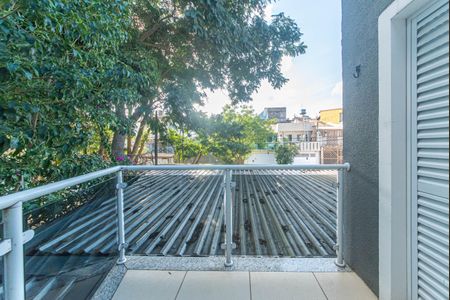 Casa para alugar com 298m², 3 quartos e 4 vagas Casa para alugar com 298m², 3 quartos e 4 vagasSuite - Varanda