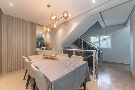 Casa para alugar com 298m², 3 quartos e 4 vagas Casa para alugar com 298m², 3 quartos e 4 vagasSala de Jantar