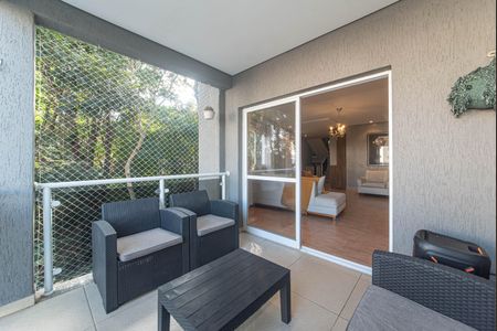 Casa para alugar com 298m², 3 quartos e 4 vagas Casa para alugar com 298m², 3 quartos e 4 vagasVaranda