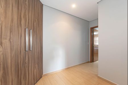 Casa para alugar com 298m², 3 quartos e 4 vagas Casa para alugar com 298m², 3 quartos e 4 vagasCorredor