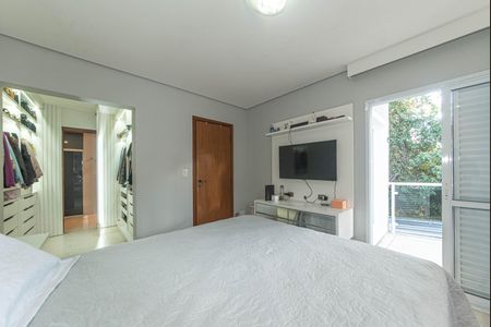 Casa para alugar com 298m², 3 quartos e 4 vagas Casa para alugar com 298m², 3 quartos e 4 vagasSuite