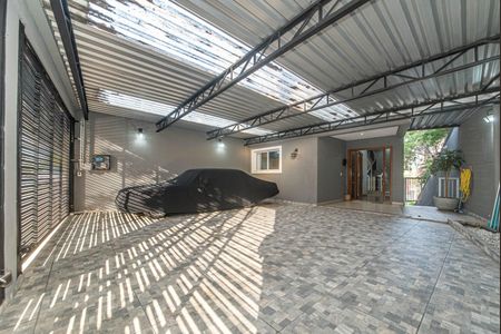 Casa para alugar com 298m², 3 quartos e 4 vagas Casa para alugar com 298m², 3 quartos e 4 vagasGaragem