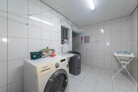 Casa para alugar com 298m², 3 quartos e 4 vagas Casa para alugar com 298m², 3 quartos e 4 vagasLavanderia
