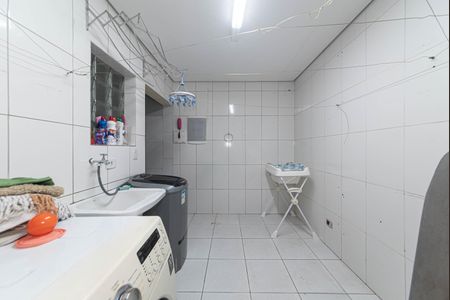Casa para alugar com 298m², 3 quartos e 4 vagas Casa para alugar com 298m², 3 quartos e 4 vagasLavanderia