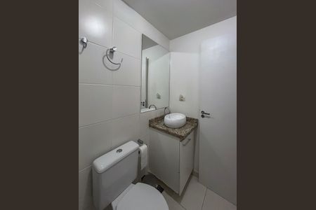 Apartamento para alugar com 50m², 2 quartos e 1 vaga Apartamento para alugar com 50m², 2 quartos e 1 vagaBanheiro da Suíte
