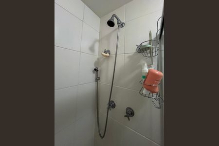 Apartamento para alugar com 50m², 2 quartos e 1 vaga Apartamento para alugar com 50m², 2 quartos e 1 vagaBanheiro da Suíte