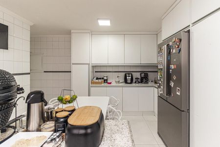 Apartamento para alugar com 158m², 3 quartos e 2 vagas Apartamento para alugar com 158m², 3 quartos e 2 vagasCozinha